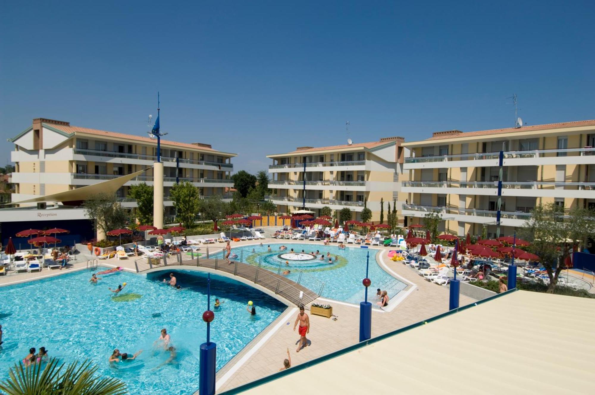 Villaggio Planetarium Resort Бібіоне Екстер'єр фото