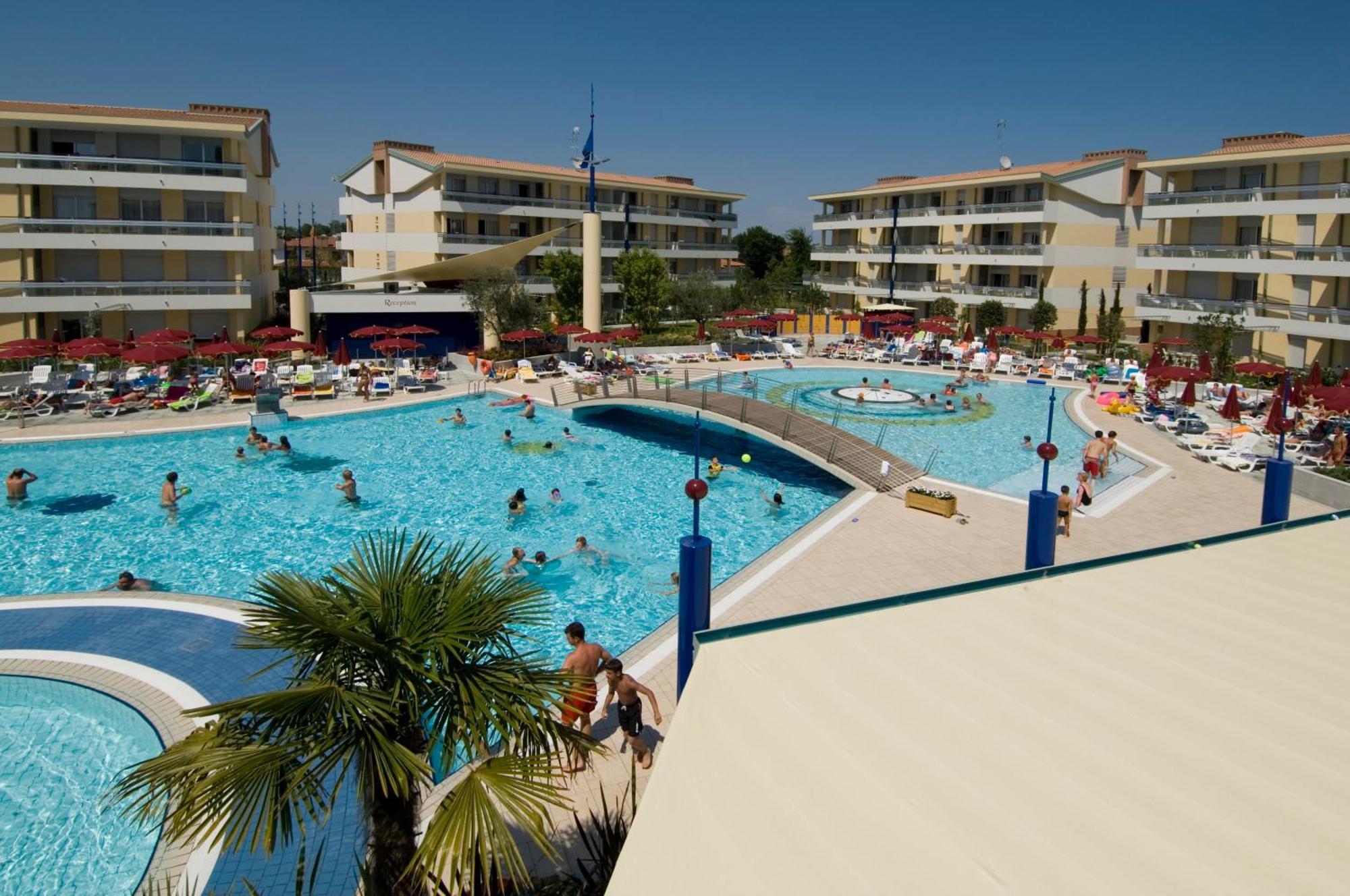 Villaggio Planetarium Resort Бібіоне Екстер'єр фото