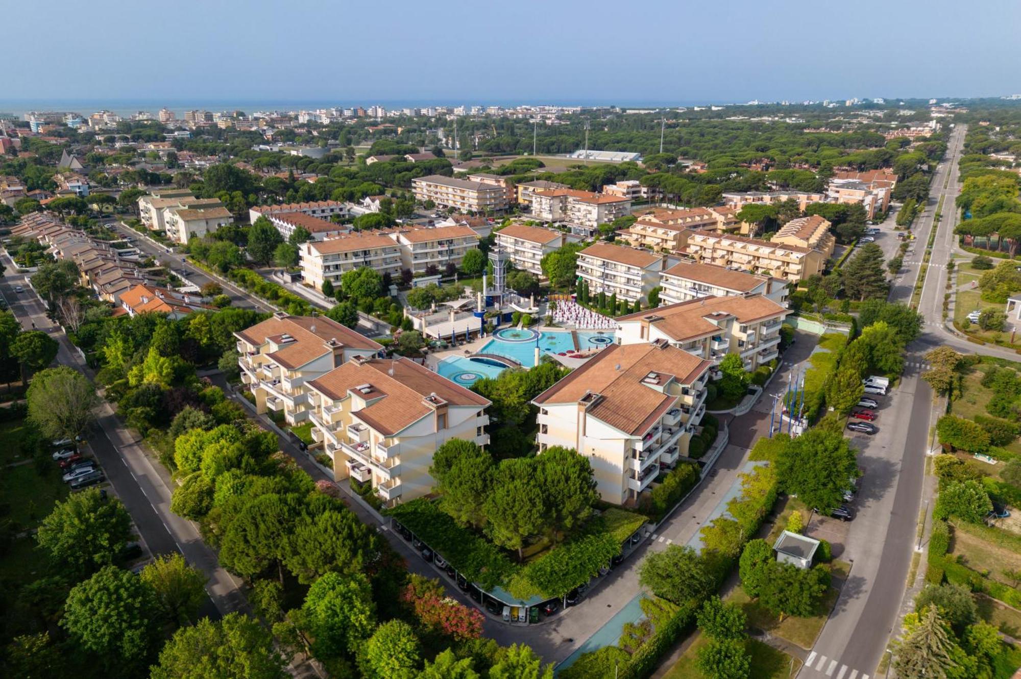 Villaggio Planetarium Resort Бібіоне Екстер'єр фото