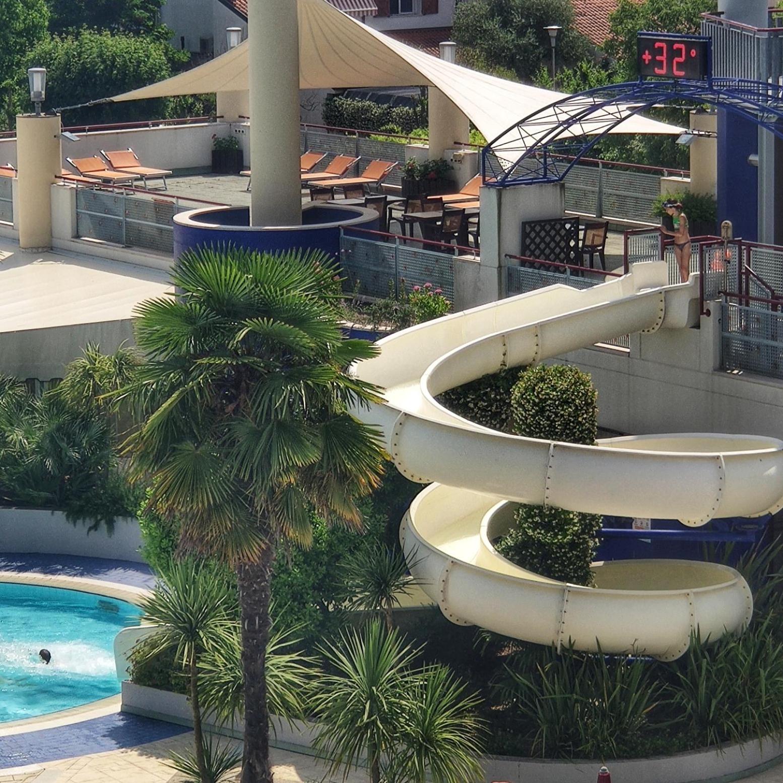 Villaggio Planetarium Resort Бібіоне Екстер'єр фото